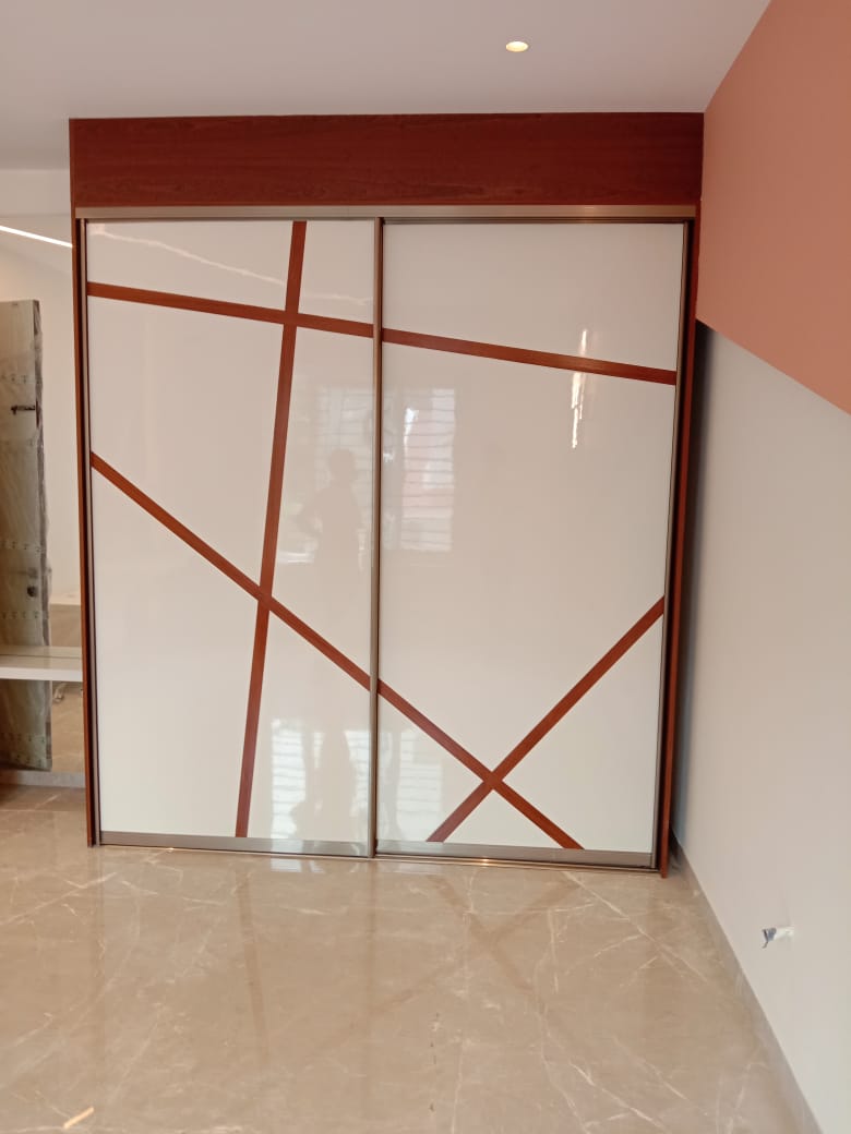 lowest-price-lacquer-glass-wardrobe-designs-in-gurgaon-gurugram-best-price-cheapest-price-glass-wardrobe-gurgaon-india